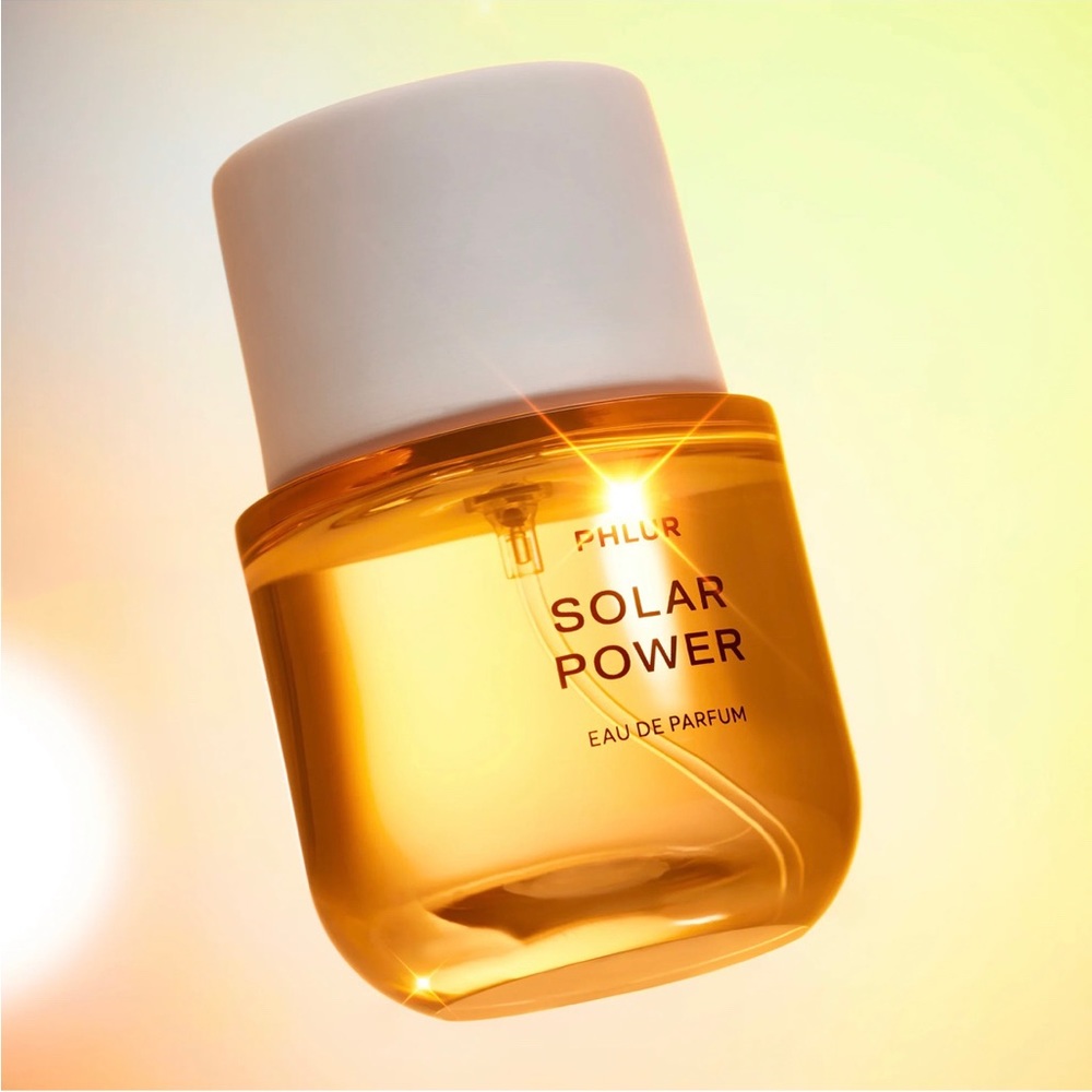 Phlur Solar Power 2mL Decant Sample with Spray